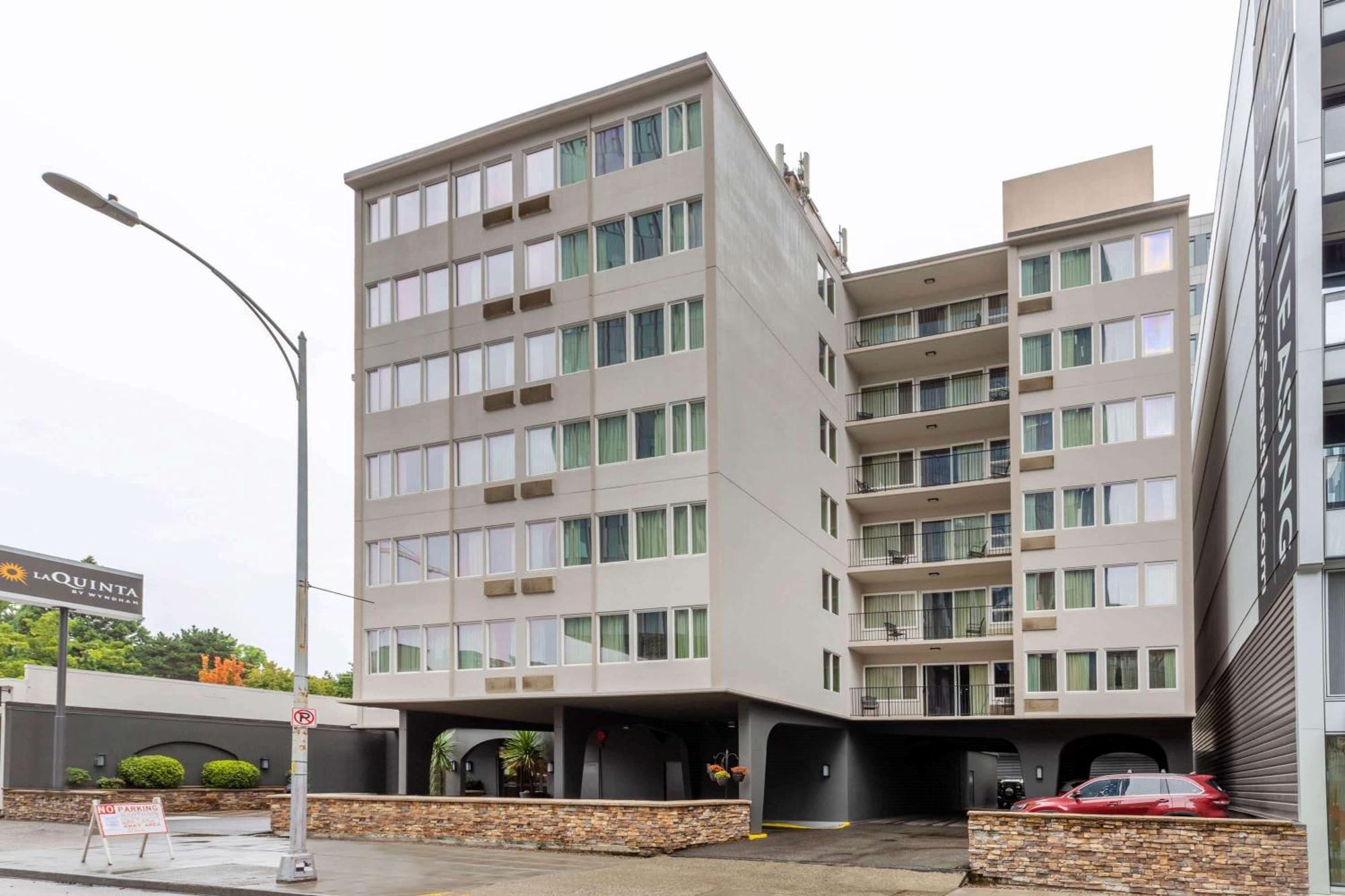 5 Business Hotels in Cascade, Seattle for Working Travelers