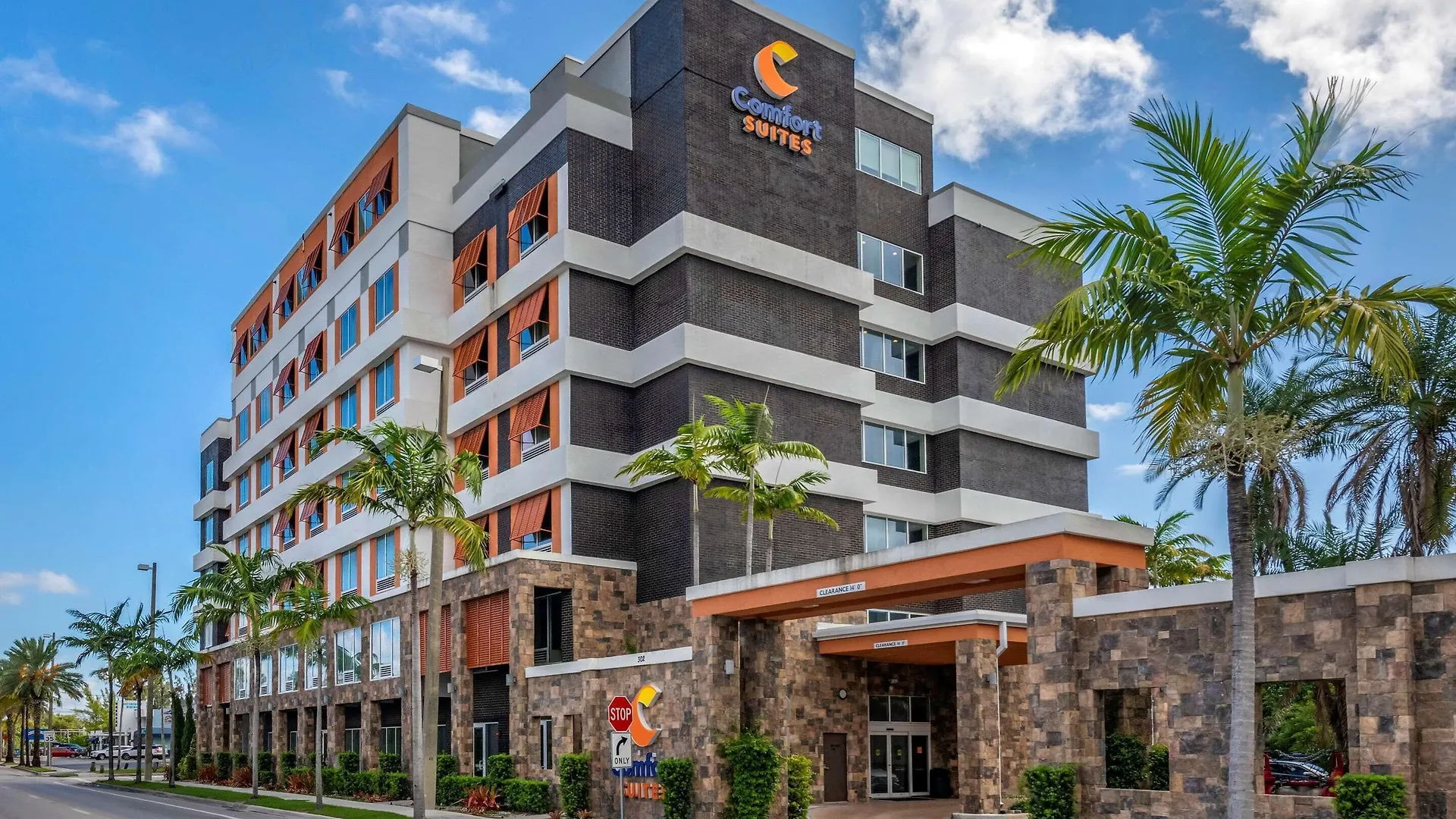 15 Top-Rated Airport Hotels Close to Fort Lauderdale Strip