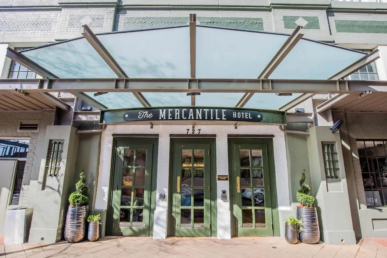 Where to Stay Romantic in New Orleans: 5 Hotels in the Arts-Warehouse District