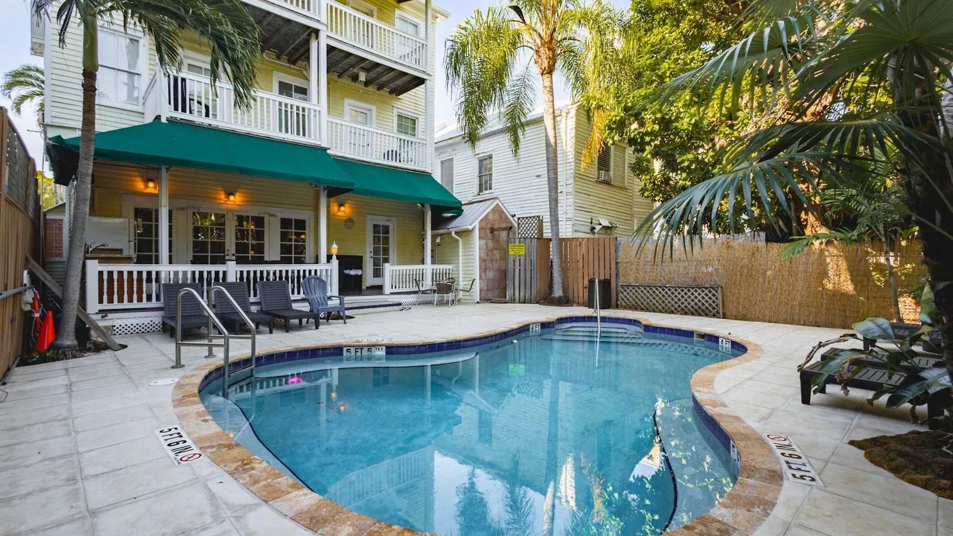 11 Central Key West Hotels Close to Mallory Square